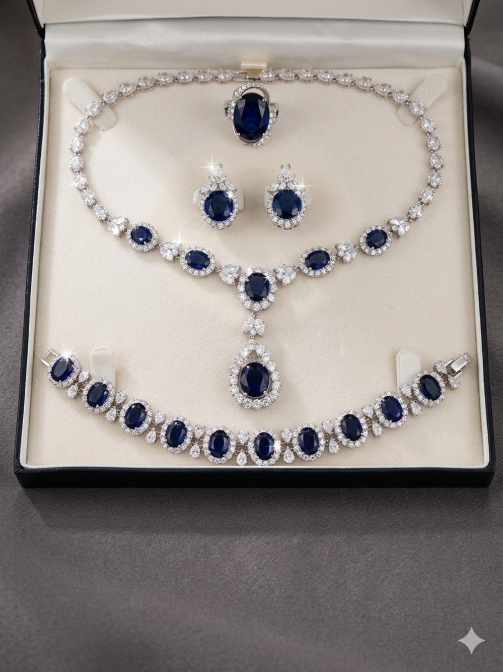 Gorgeous 5 piece Set in Gift Box